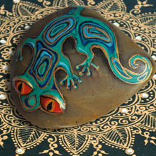 Lizard stone painting